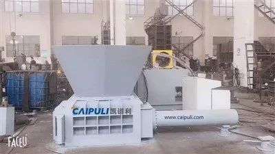 Stil lijevaka za automatske metalne balirke